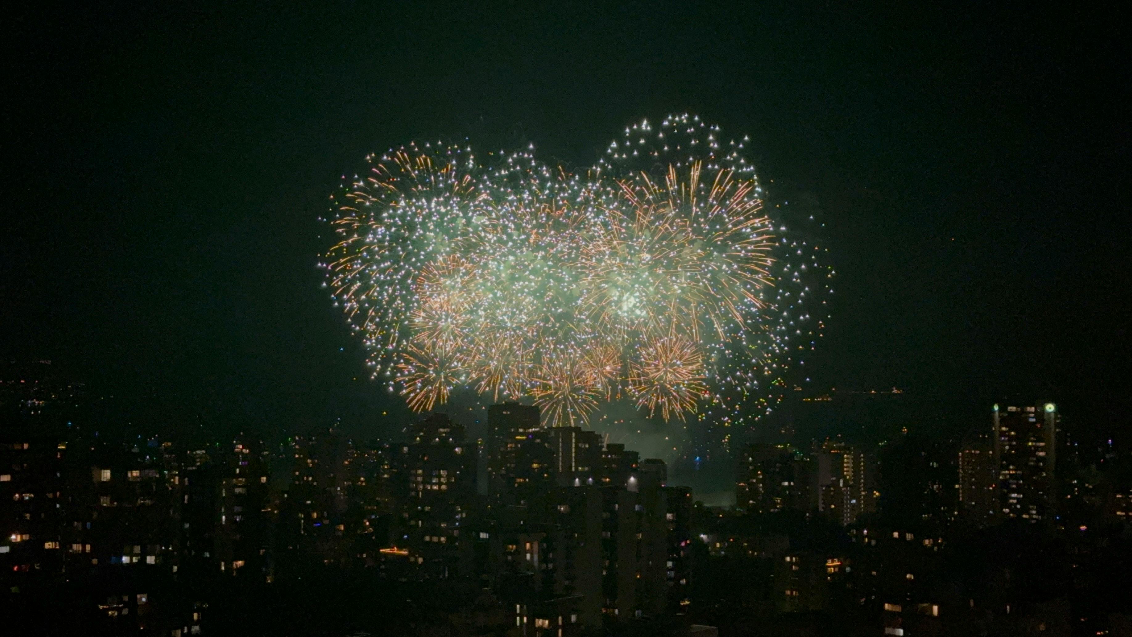 Experience the magic of the night of San Juan with Aerobús!