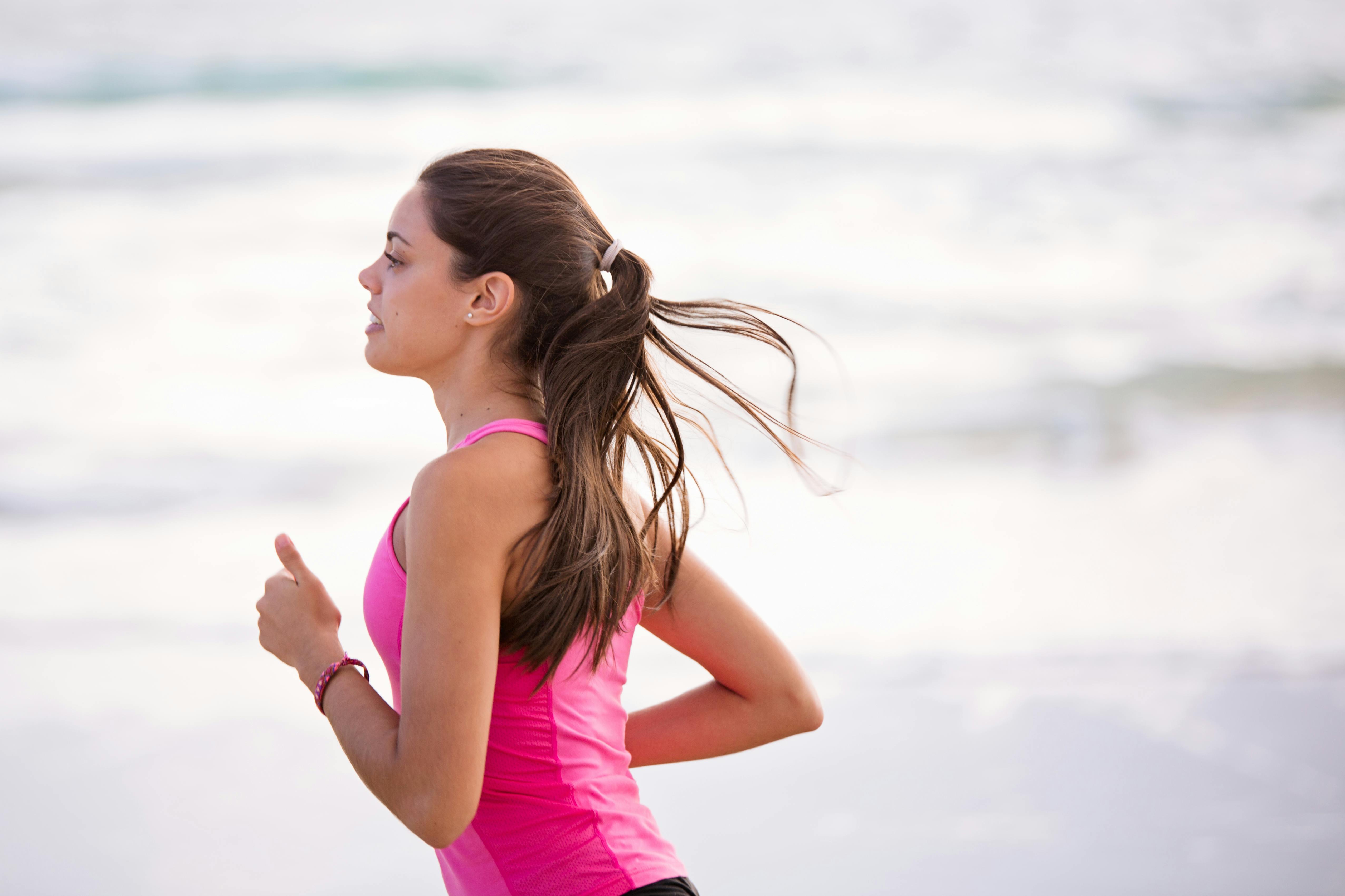 Barcelona a ritme de gambada: running de mar i muntanya